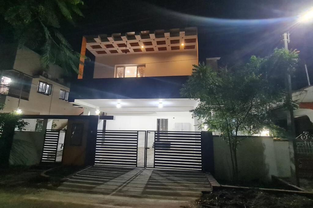 Willa Kamalam 2 Bhk - Non Ac Coimbatore Zewnętrze zdjęcie