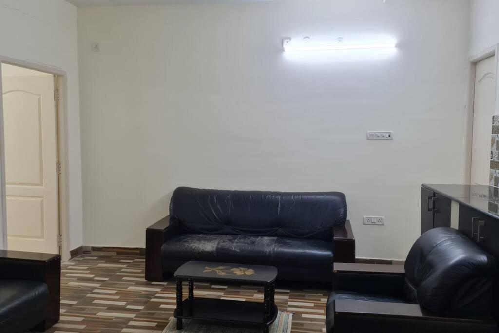 Willa Kamalam 2 Bhk - Non Ac Coimbatore Zewnętrze zdjęcie